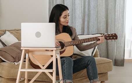 耳コピのコツ！憧れの名曲を自分の曲に！